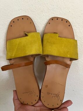 Joie Ballifly Chartreuse Yellow Suede Slip-On Flat Toe-Ring Sandals Size 38.5
